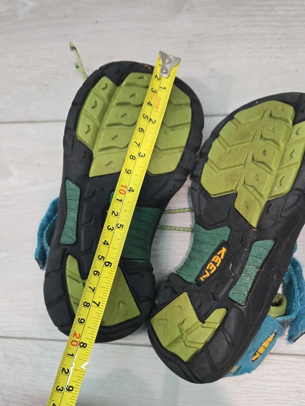 KEEN Kids' Big Boy Fisherman Blue Closed-Toe Sandals Shoes Sz 2